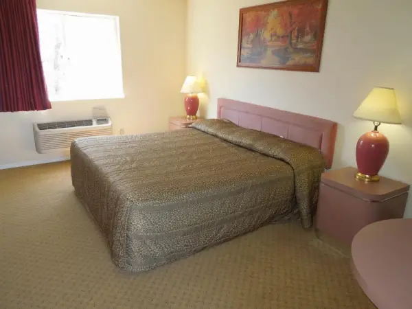 Starlite Motor Inn 4